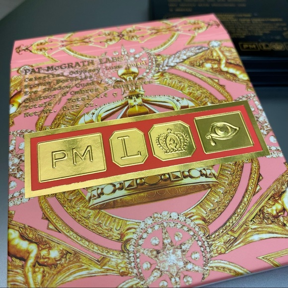 PAT McGRATH LABS Celestial Odyssey Luxe
Ouad “Bronze Borealis” eyeshadow - Picture 8 of 12